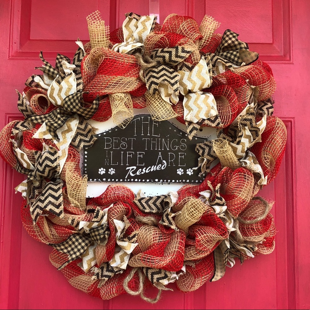 Pet rescue wreath